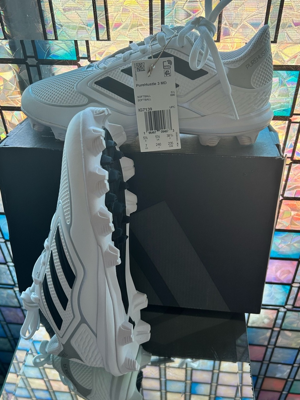 Adidas White and Black PureHustle 3 MD Softball Cleats⚾️👟💕
